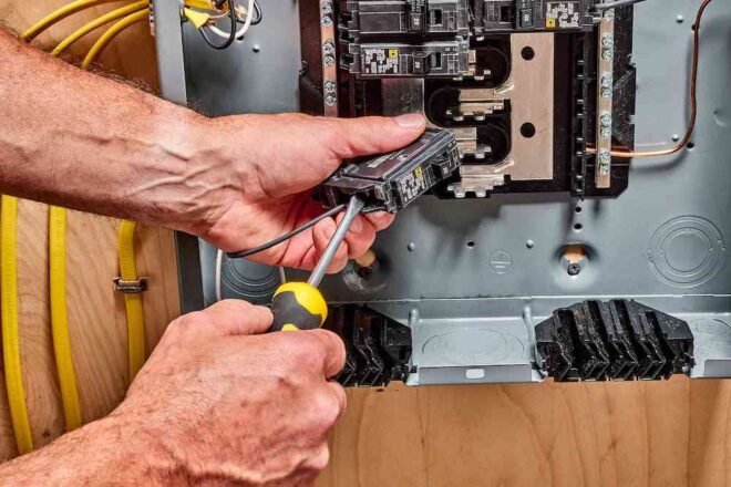 How to Install and Maintain Electrical Panel? - electricgs.com